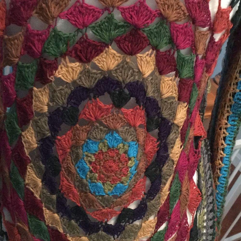 Beautiful and flattering cardigan.